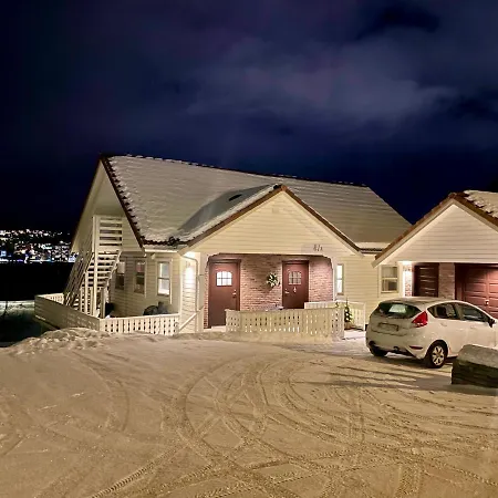 Fjord Bliss - Free Parking Holiday home *